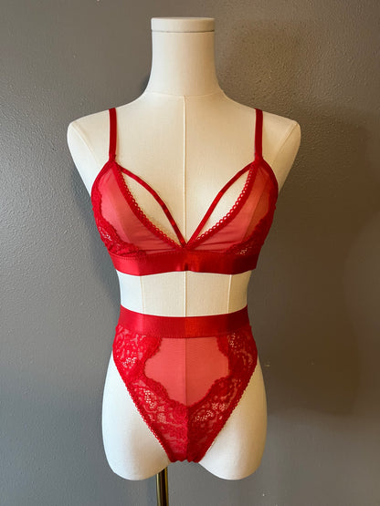 Crisscross High-Waisted Lace Bralette Set